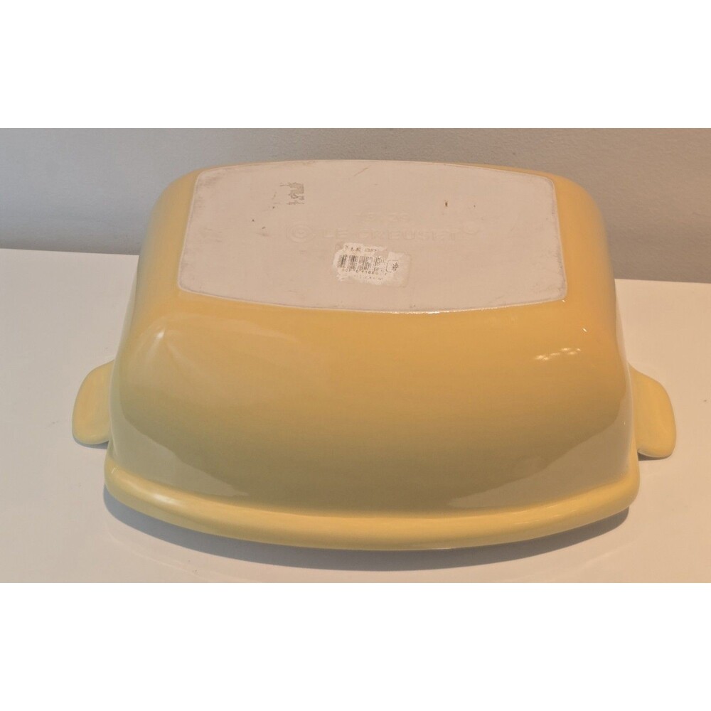 Le Creuset Heritage Deep Covered Rectangular Baker Olive 4.5 Qt Stoneware w/Lid - Picture 6 of 7